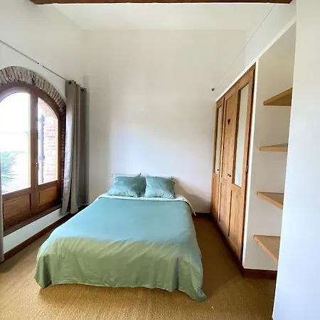Holiday home Charmante Maison En Pierre Dans Mas